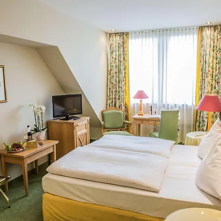 Central-hotel Kaiserhof Szálloda