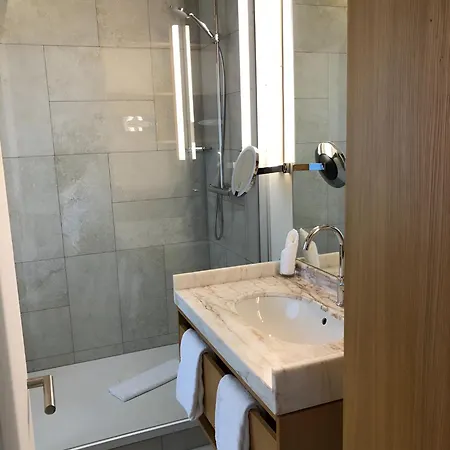 מלון Central-hotel Kaiserhof הנובר