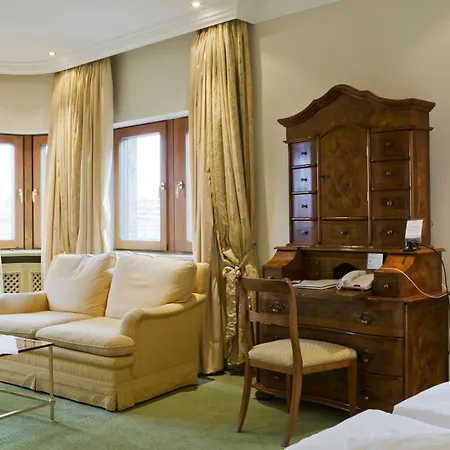 מלון Central-hotel Kaiserhof