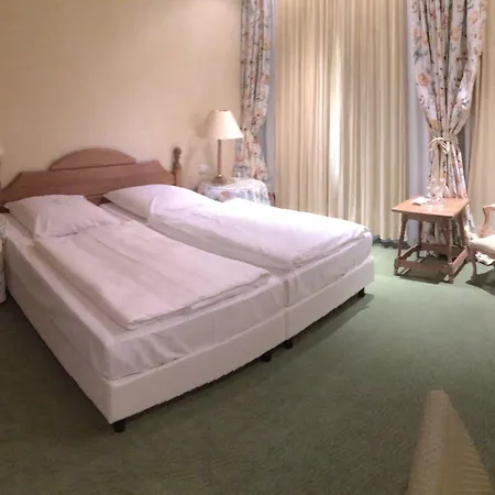 מלון Central-hotel Kaiserhof