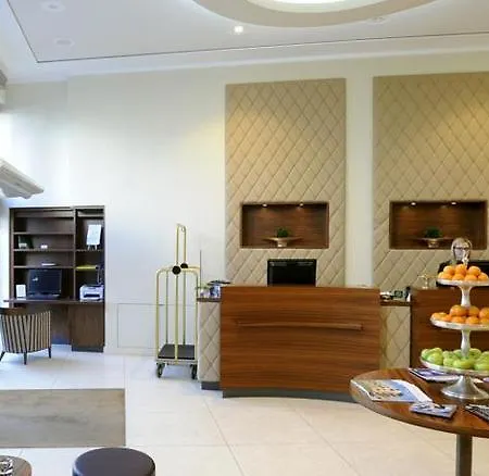 Central-hotel Kaiserhof מלון