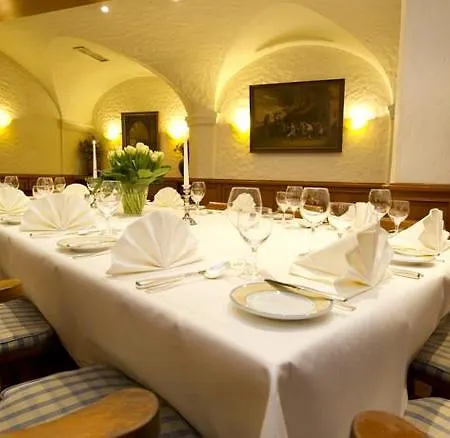 מלון Central-hotel Kaiserhof הנובר