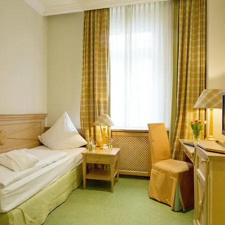 Central-hotel Kaiserhof Szálloda