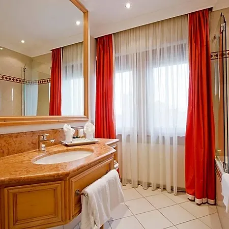 Hotel Central-hotel Kaiserhof 4*