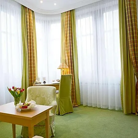 Hotel Central-hotel Kaiserhof 4*