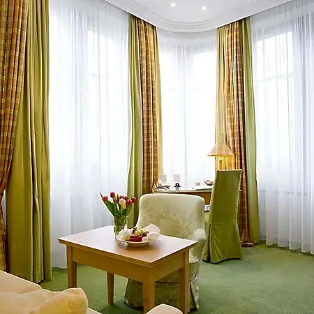 Hotel Central-hotel Kaiserhof 4*