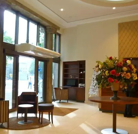 Central-hotel Kaiserhof 4*