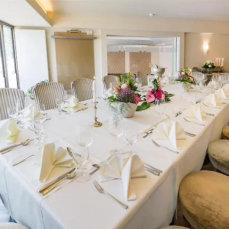 Central-hotel Kaiserhof 4*