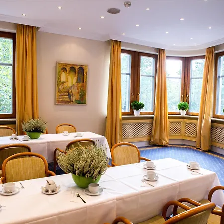 מלון Central-hotel Kaiserhof