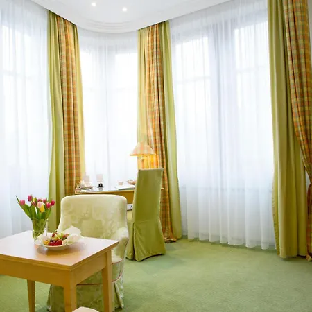 Central-hotel Kaiserhof Hotel